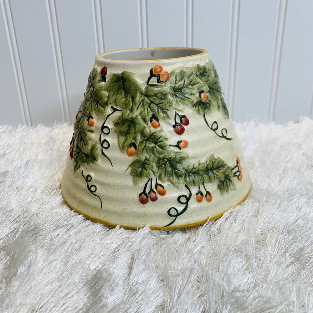 Yankee Candle Company Shade Ivy Berries Large Candle Size